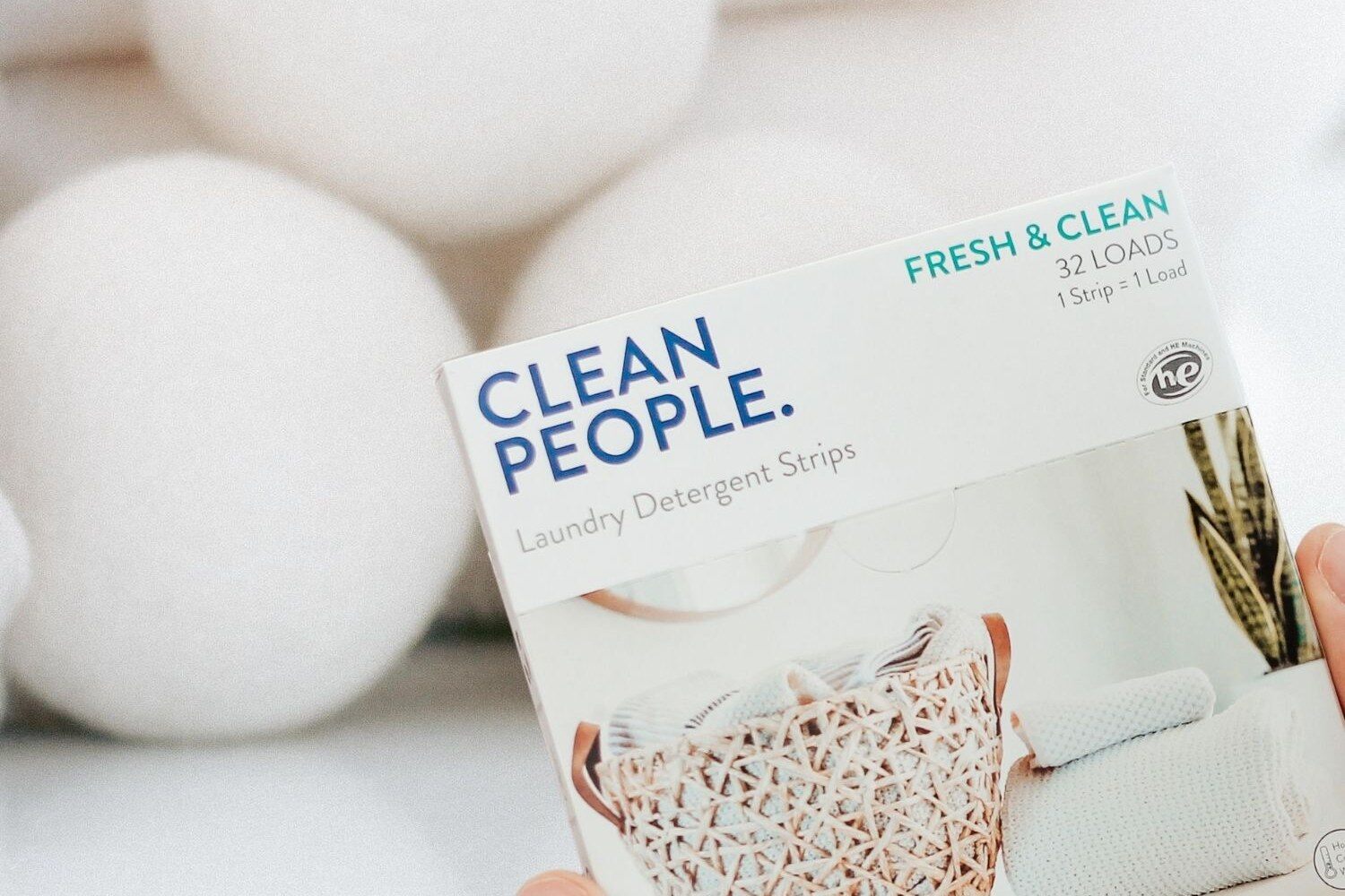 Clean People laundry sheets box with wool dryer balls